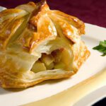 Golden Delight: How to Make Baked Brie in Puff Pastry