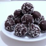 Irresistible No Bake Oreo Truffles: Easy, Creamy Delights
