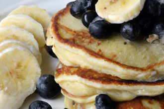 Fluffy Banana Blueberry Pancakes: A Delicious Morning Boost